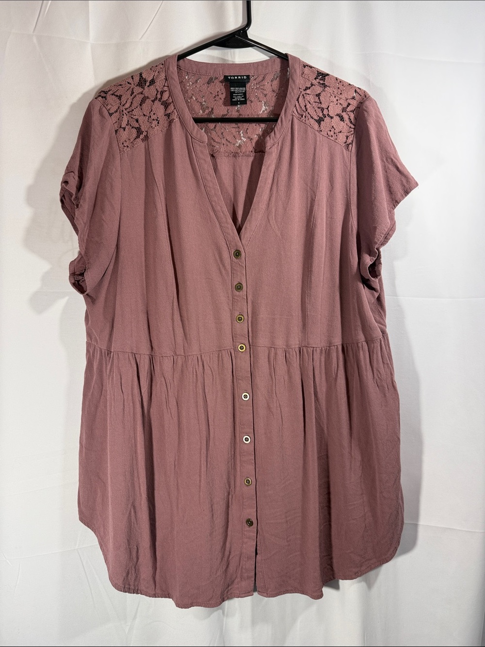 Torrid Mauve Button-Front Lace Yoke Blouse Size 1X